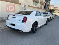 کرایسلەر 300